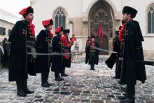 Smjena straže kravat - pukovnije na Markovu trgu u Zagrebu