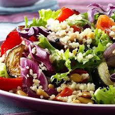 Green point-Green salad with falafel!