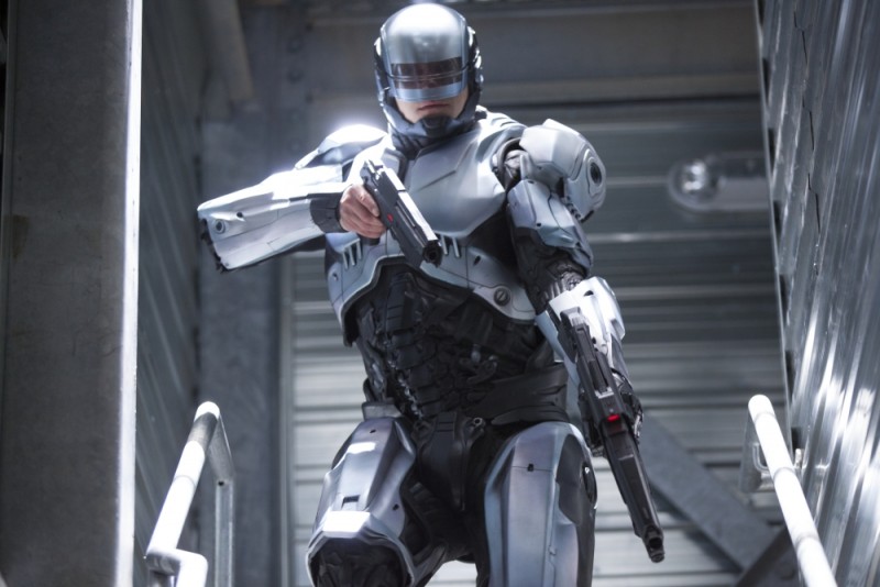 Released a new trailer for "Robocop"! This winter, the crime would not...