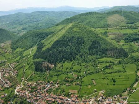 A visit to the pyramid of the sun and the tunnel Ravne in Visoko,640 HRK for two