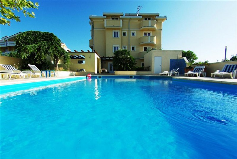 Odmor u malom raju, Aparthotel Lekavski***, Zaton 685 kn za dvoje!